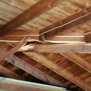 Cracks on roof sheating or rafters